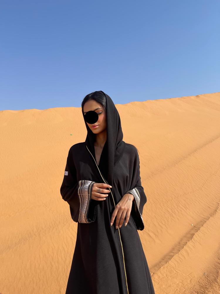 سي واي اسود ستريت