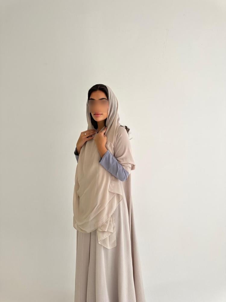 عباية نسمة البيج