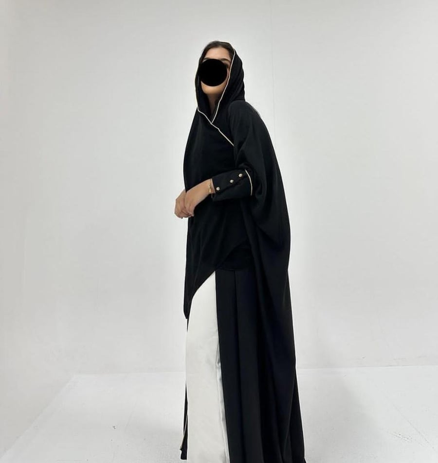 نص بشت اسود كريب بازرار ذهبي