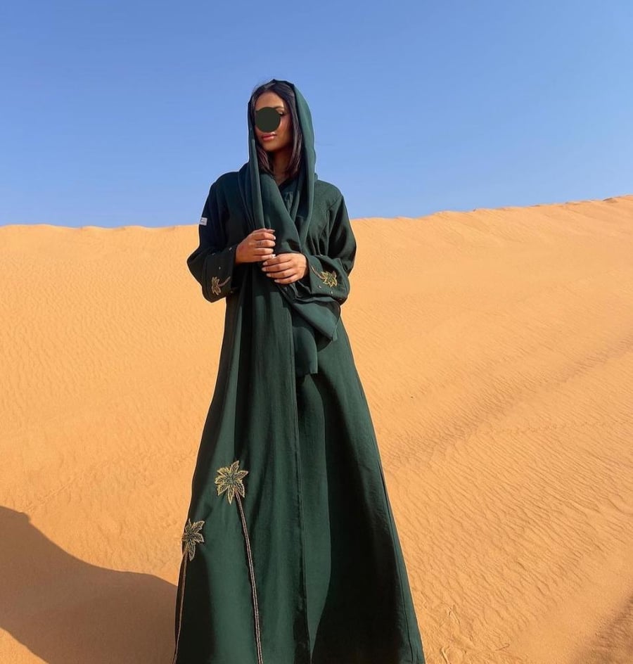 كلوش سي واي أخضر وكم نخله خضراء