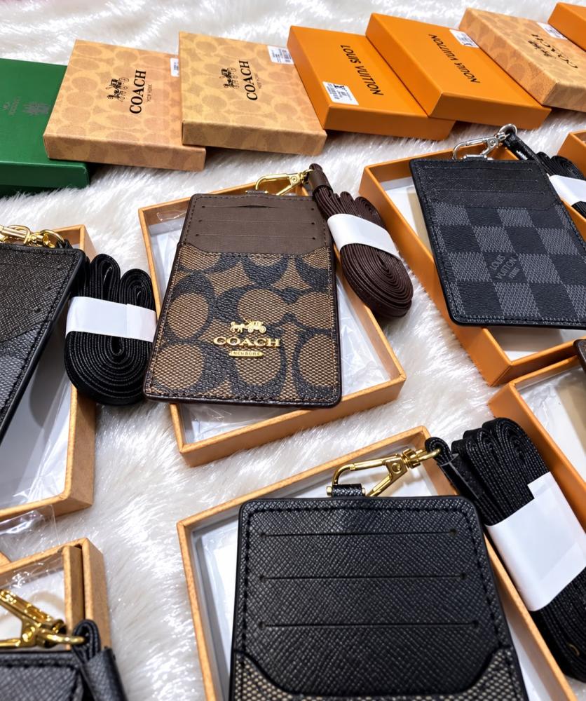 محافظ ماركات