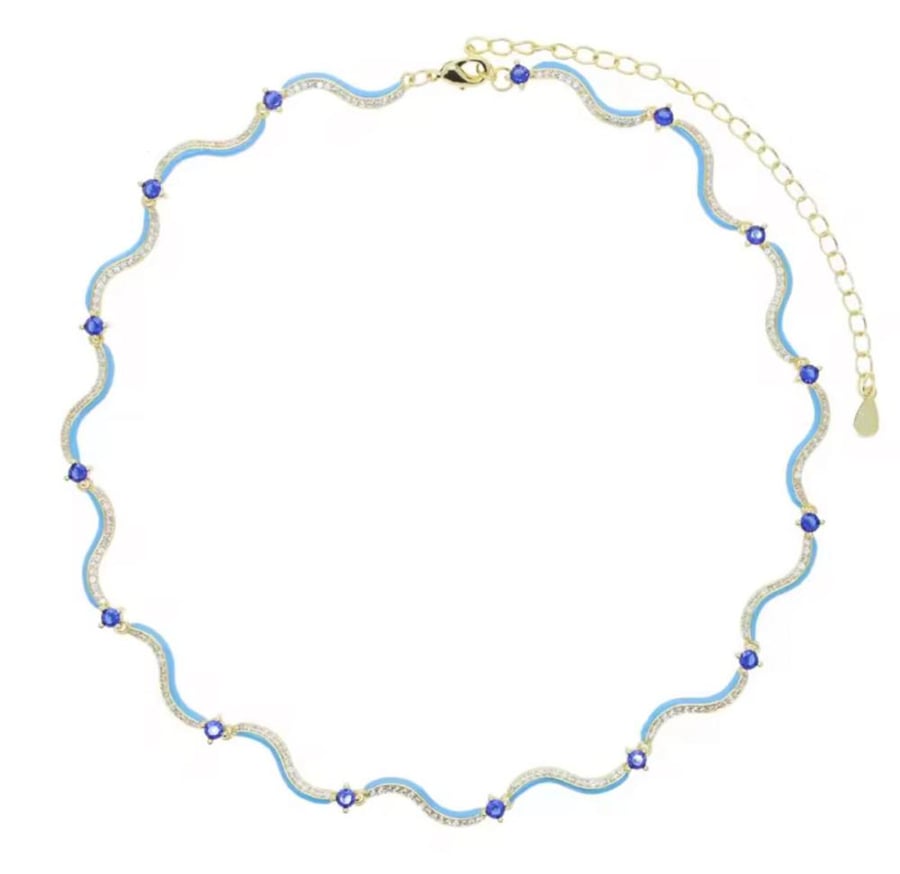 سلسلة أزرق مموج / Wavy Blue Necklace
