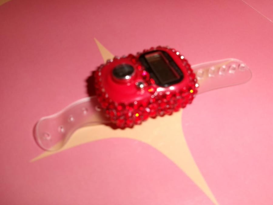 خاتم التسبيح الكريستالي – أحمر / Crystal Tasbeeh Ring – Red