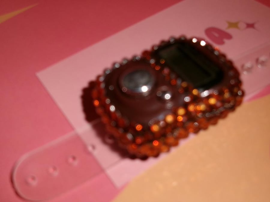خاتم التسبيح الكريستالي – بني / Crystal Tasbeeh Ring – Bro