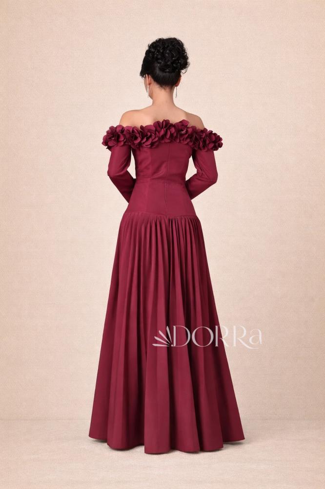 فستان سهرة خمري بقصة أوف شولدر