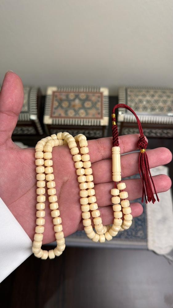 بكلايت نواعم حليبي بكركوشة عنابي