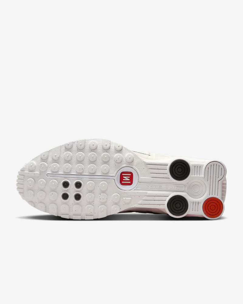 حذاء الجري Nike Shox R4 للنساء منخفض الارتفاع كاجوال مريح ومسامي ومقاوم للاهتراء ودعم شراع أبيض قرمزي AR3565-103