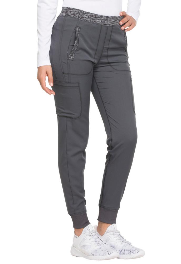 طقم سكراب كامل ماركة ديكيز / Clearance Dynamix by Dickies Women's V-Neck Solid Scrub