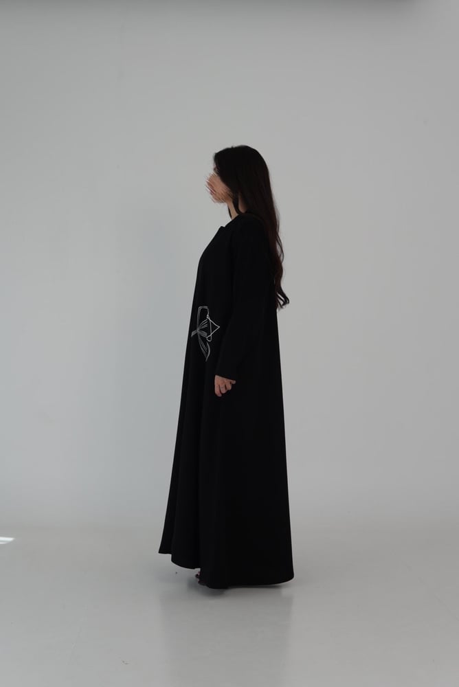 عباية كريب تطريز 125