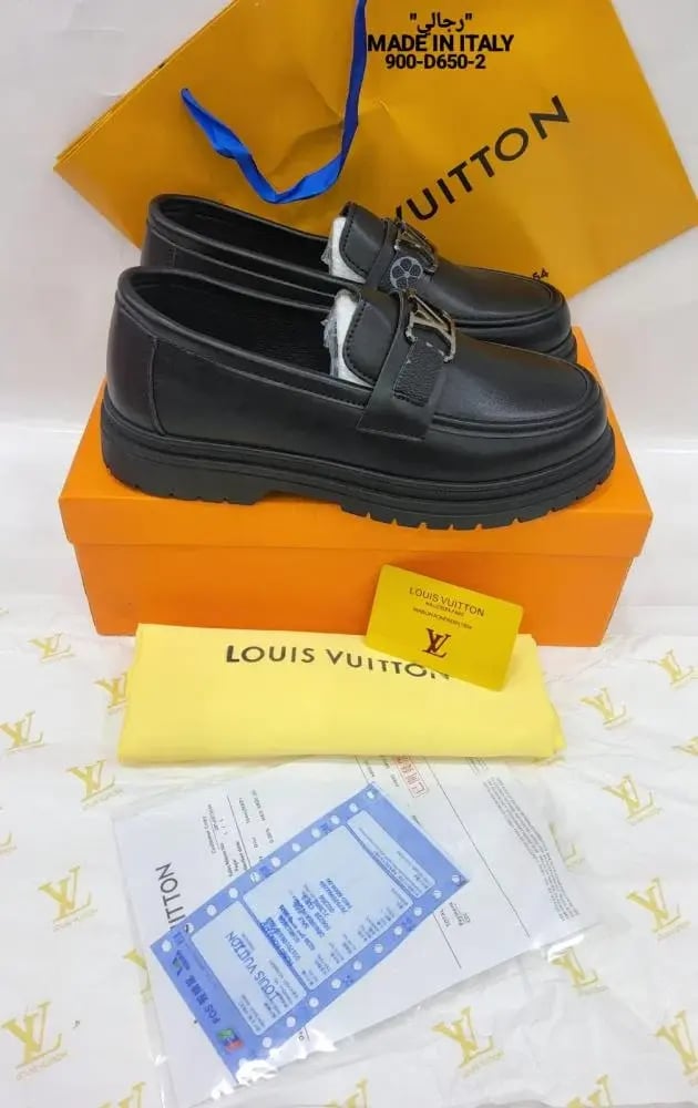 حذاء رجالي لوفر من ماركة لويس فيتون (Louis Vuitton ) موديل: Major Loafer اسود