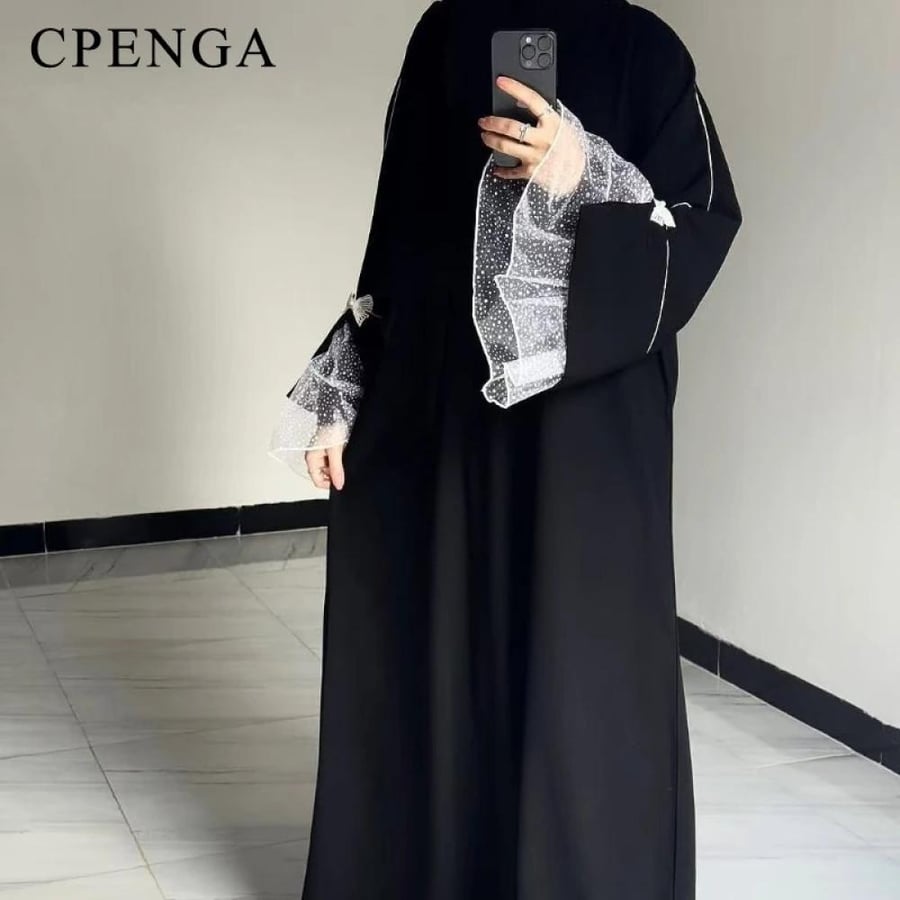 عباية صيفية سوداء للنساء بأكمام دانتيل