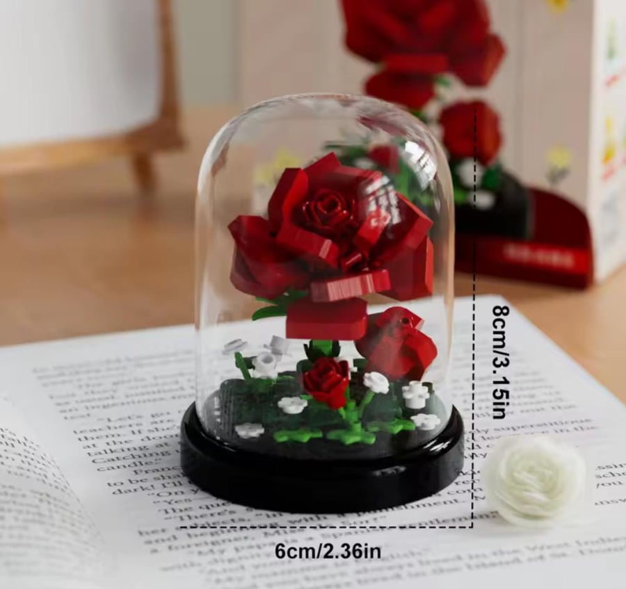 LEGO Red Rose Capsule – وردة ليغو داخل غطاء