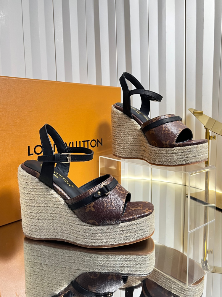 LV Women Sandals