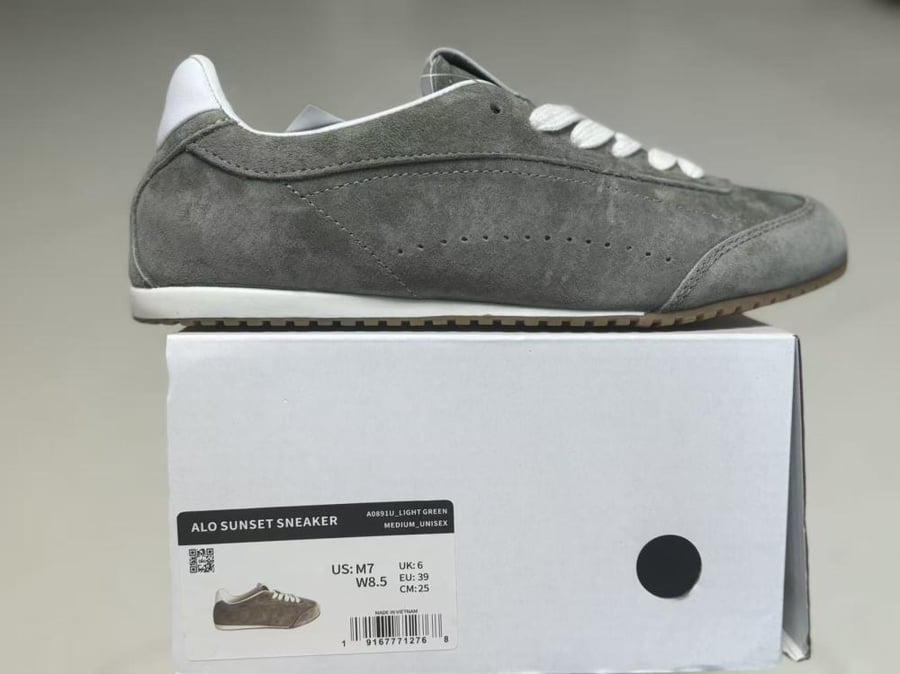 Alo Yoga Sunset Sneaker - (Sizes 36-45)