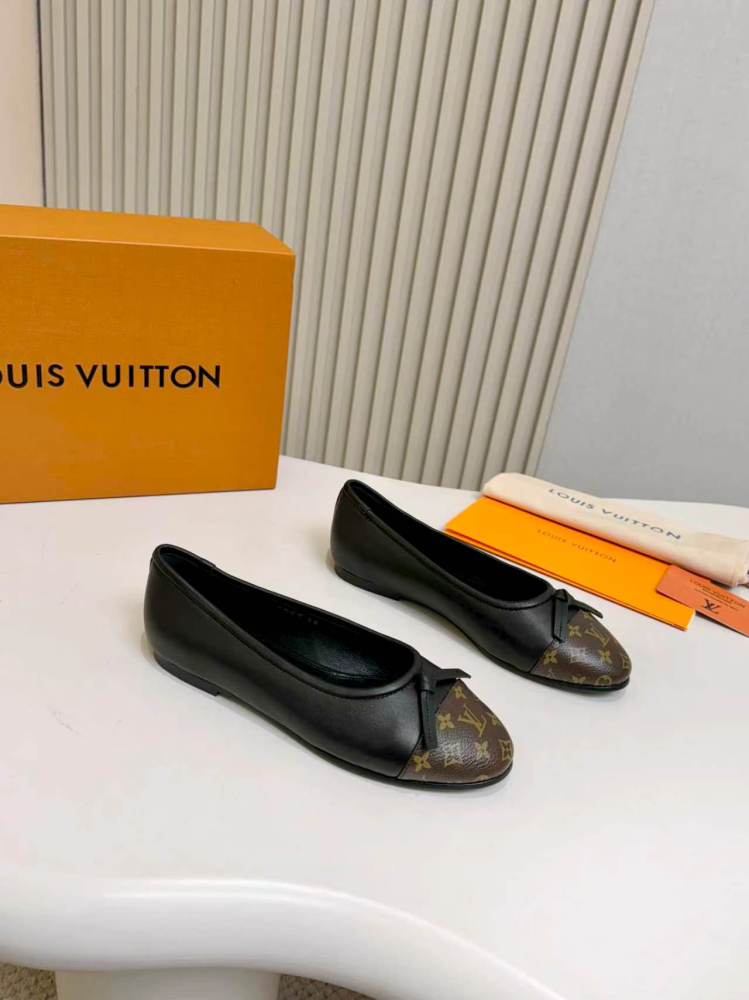 LV Women Ballet Shoes