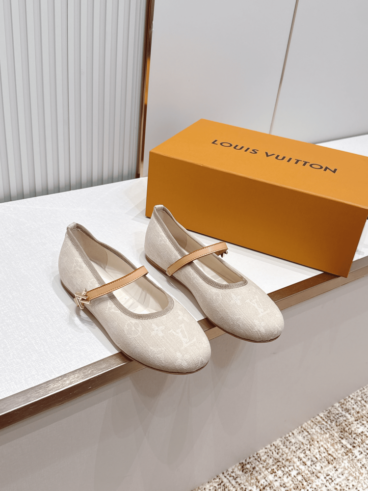 LV Women Ballet Shoes