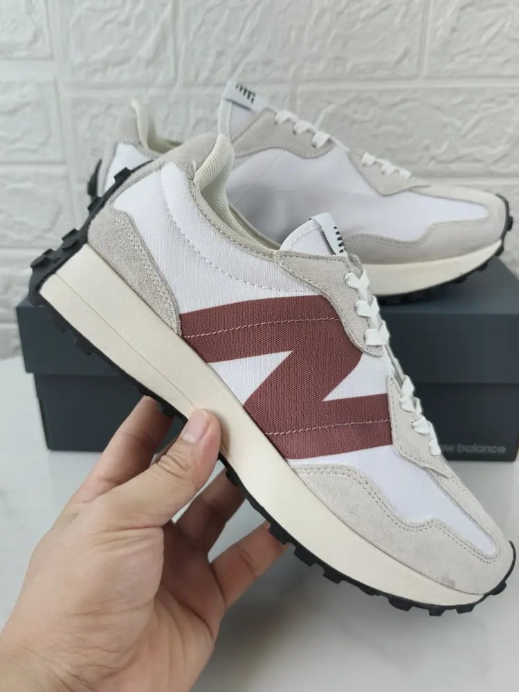 New Blalance 327