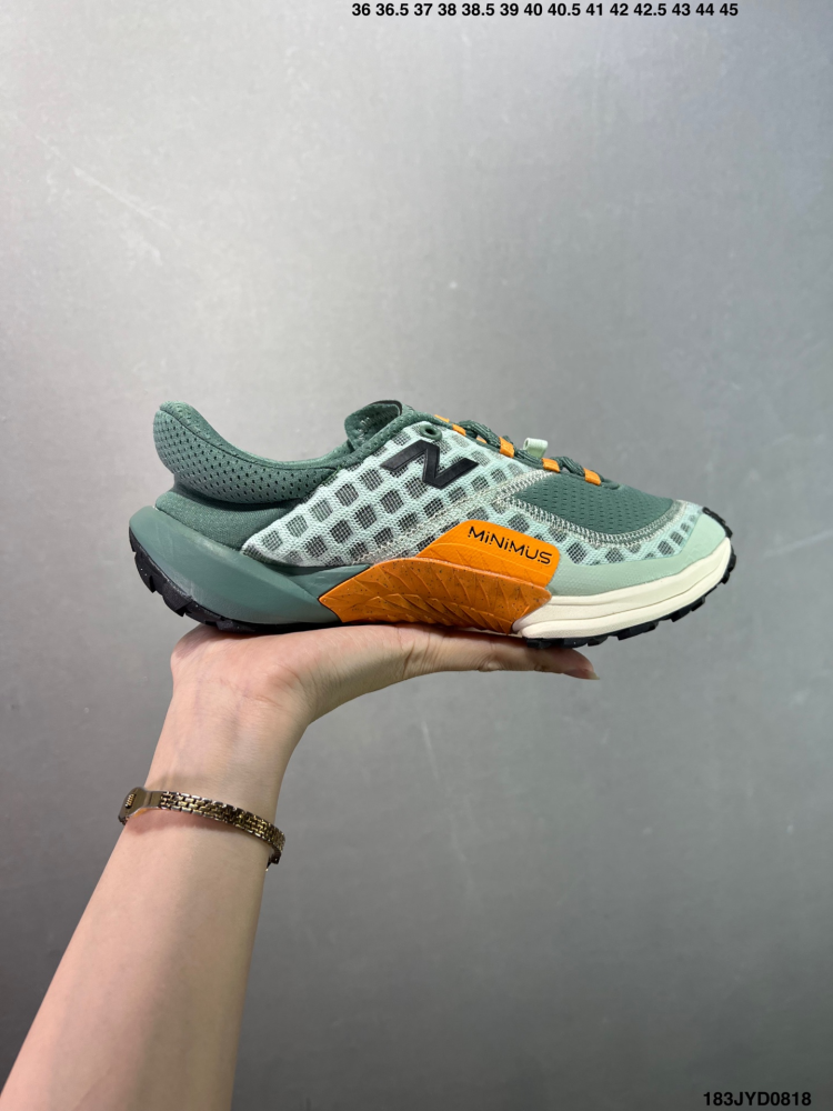New Balance Minimus M10