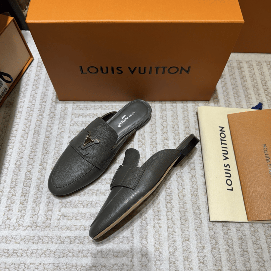 LV Women Slavve