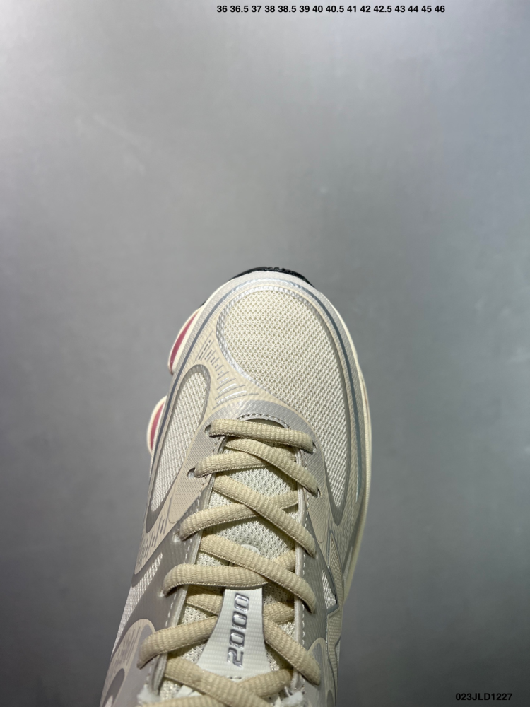 New Balance NB 2000
