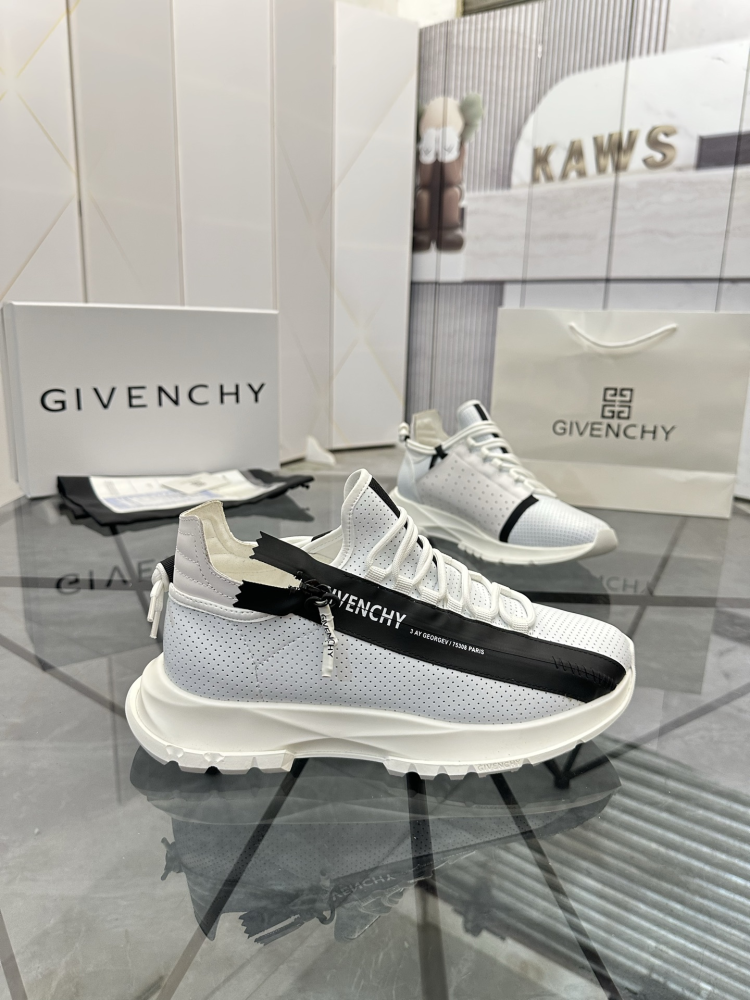 Givenchy Sneakers