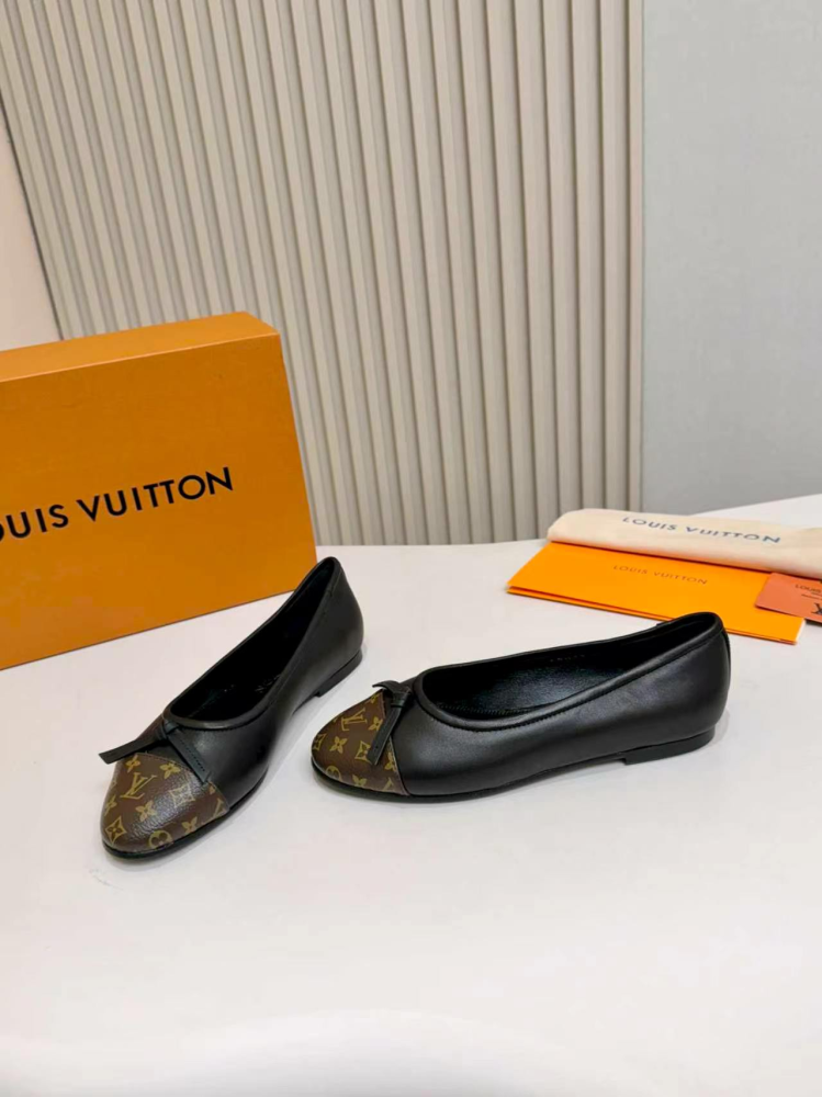 LV Women Ballet Shoes
