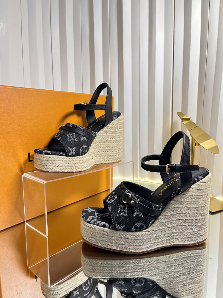 LV Women Sandals