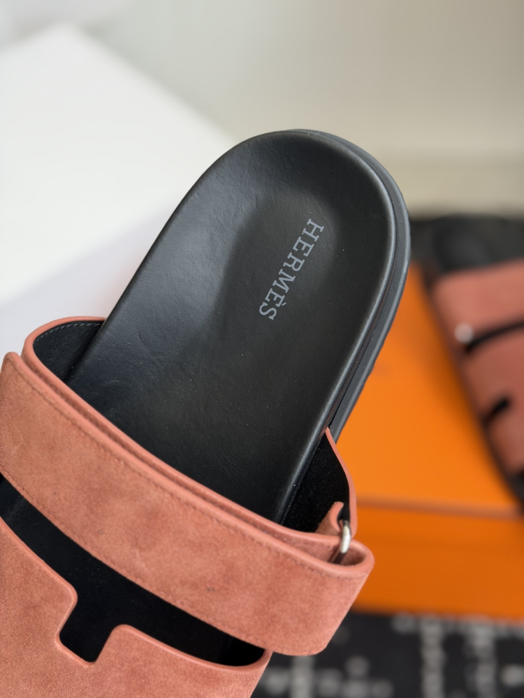 صندل شايبر شامواه ماركة هيرمس مقاس 35 - 50