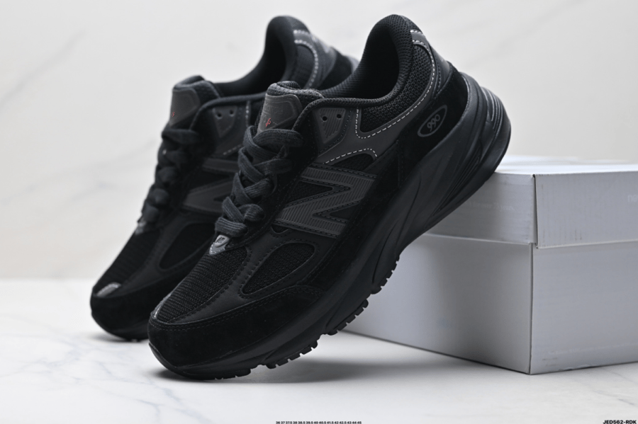 New Balance 990