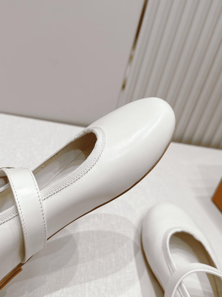 LV Women Ballet Shoes