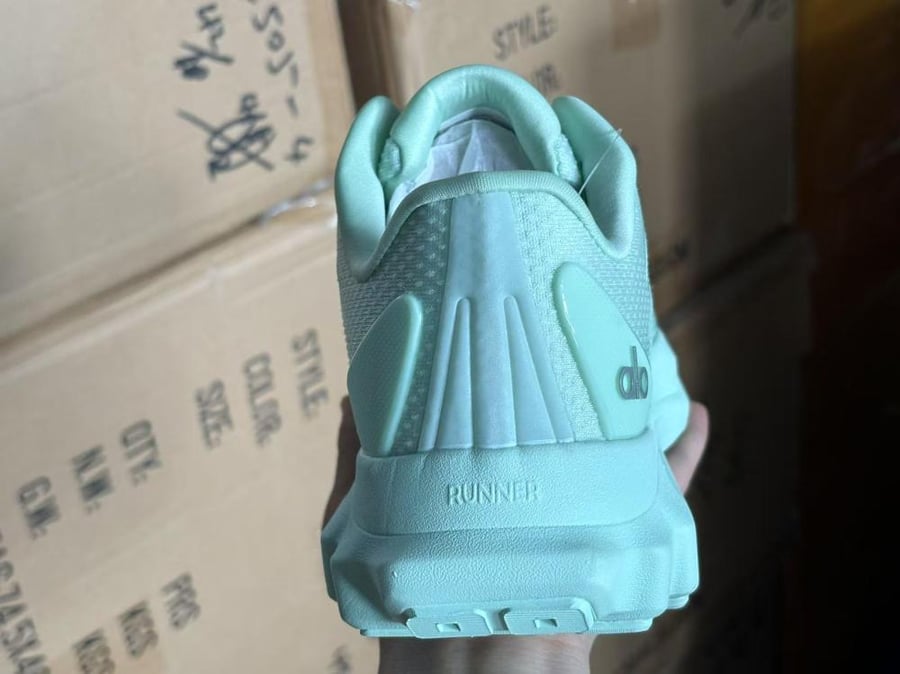 Alo Runner Sneaker - Sizes 36-45