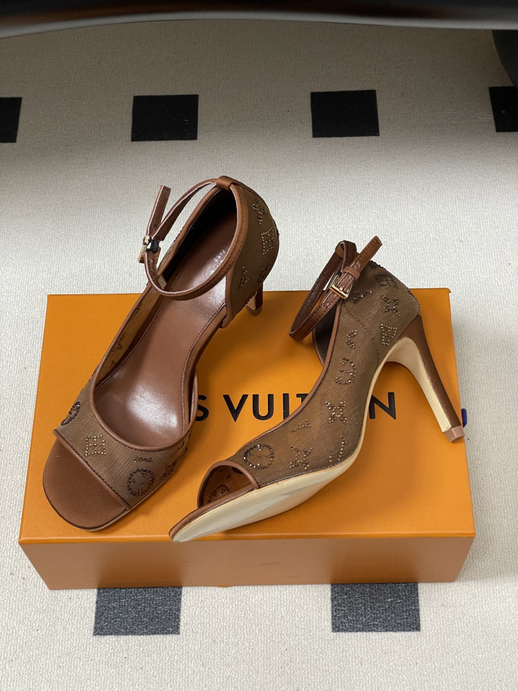 LV Women High Heels 8.5CM
