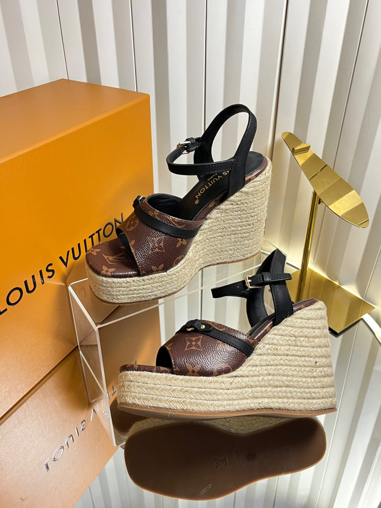 LV Women Sandals