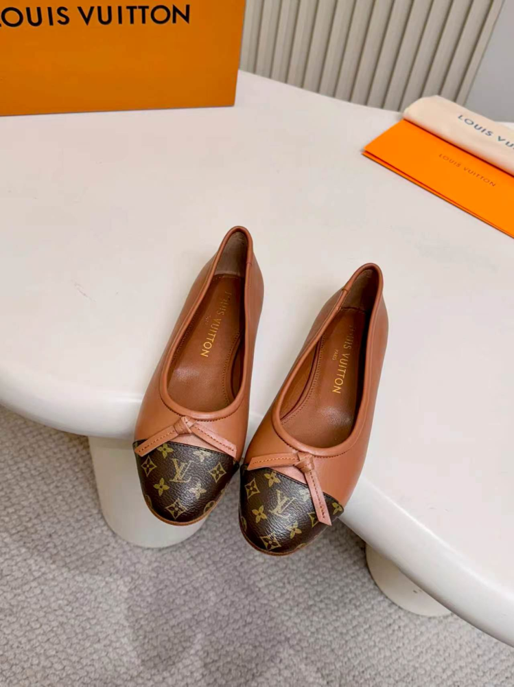 LV Women Ballet Shoes