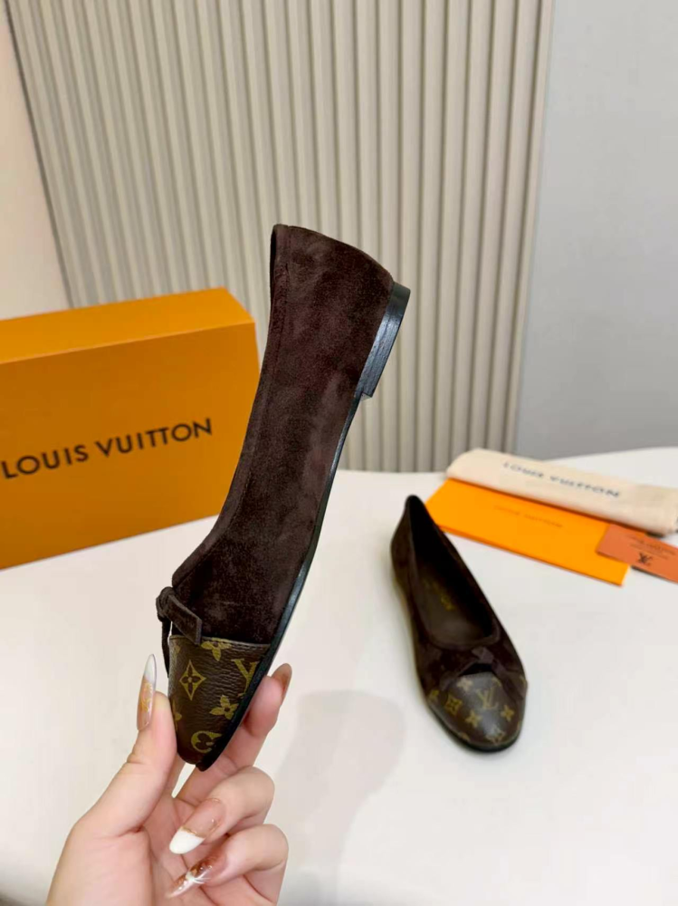 LV Women Ballet Shoes