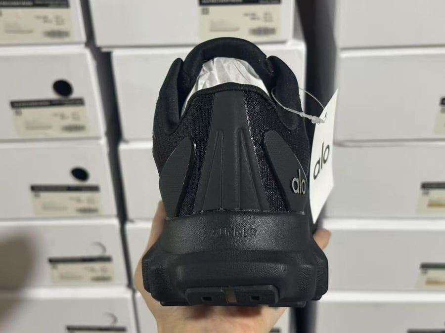 Alo Runner Sneaker - Sizes 36-45
