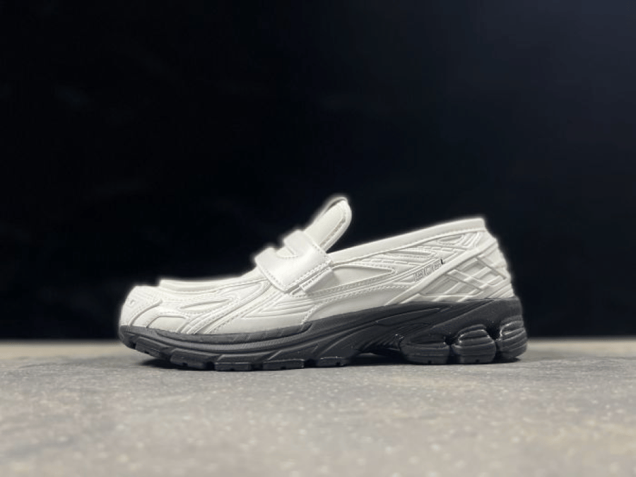 New Balance 1906 Loafer