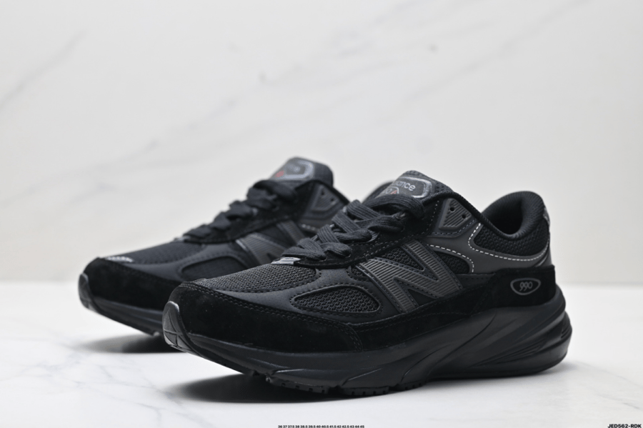 New Balance 990