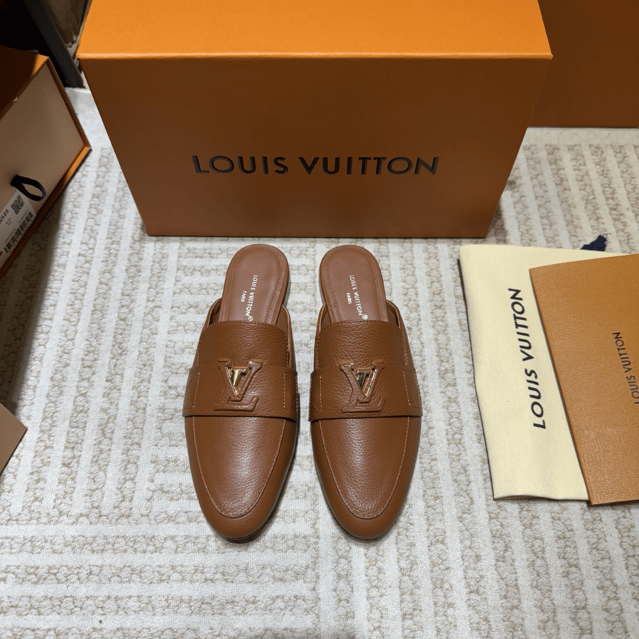 LV Women Slavve