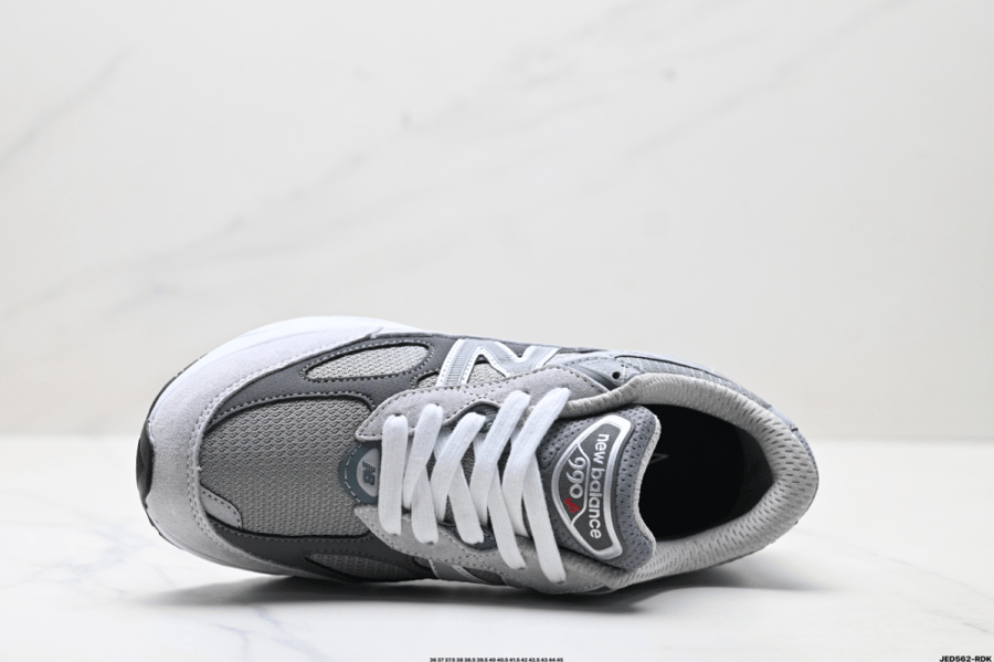 New Balance 990