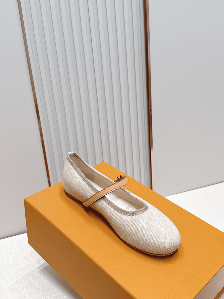 LV Women Ballet Shoes