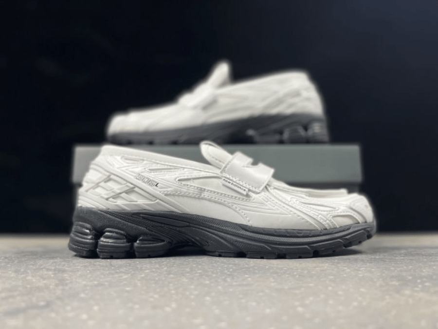 New Balance 1906 Loafer