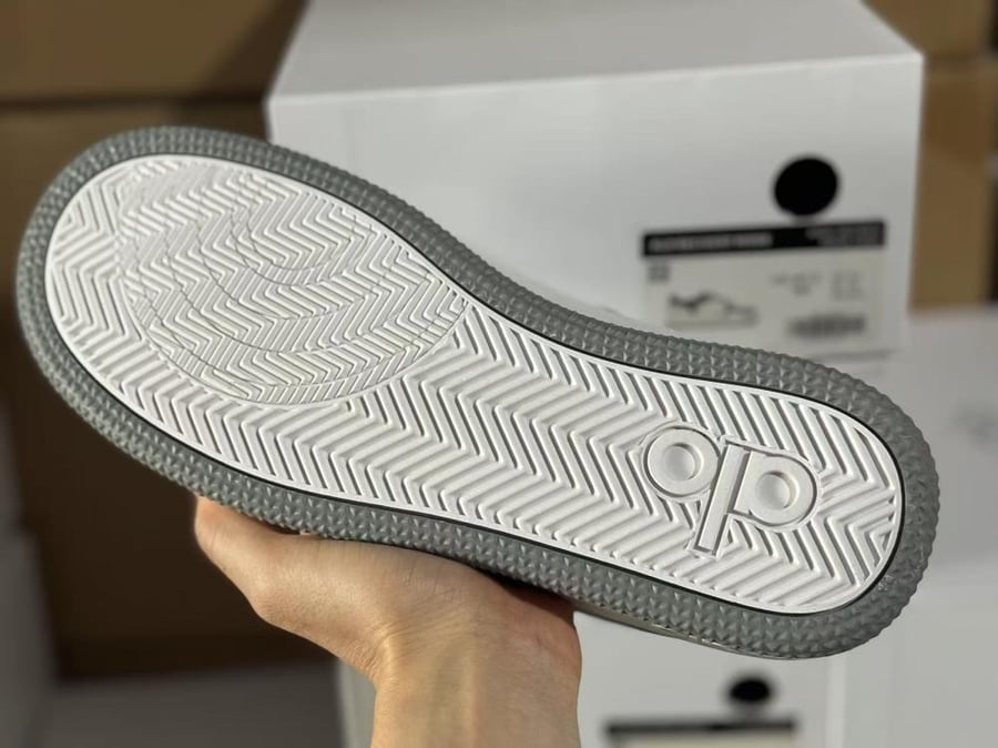 Alo Recovery Mode Sneaker - Sizes 36-45