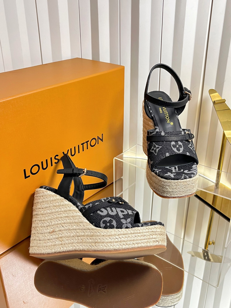LV Women Sandals