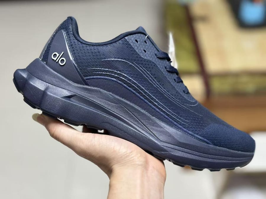 Alo Runner Sneaker - Sizes 36-45