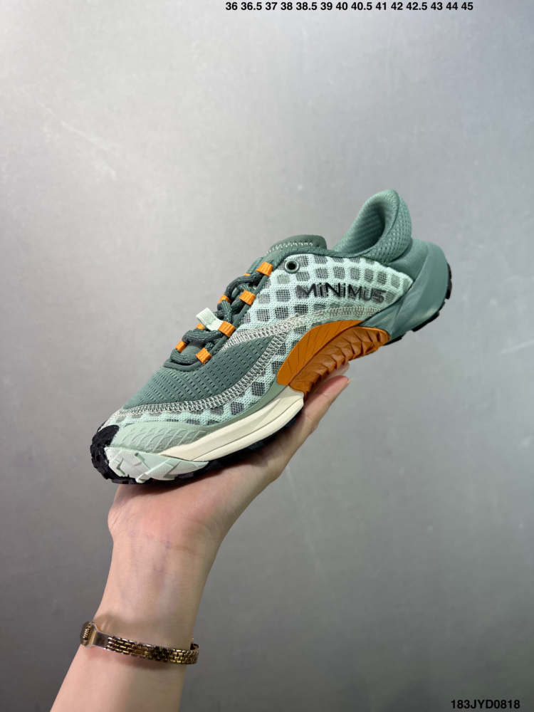 New Balance Minimus M10