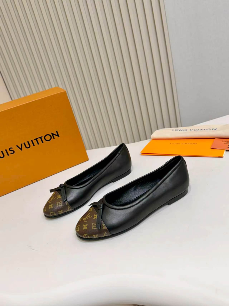 LV Women Ballet Shoes