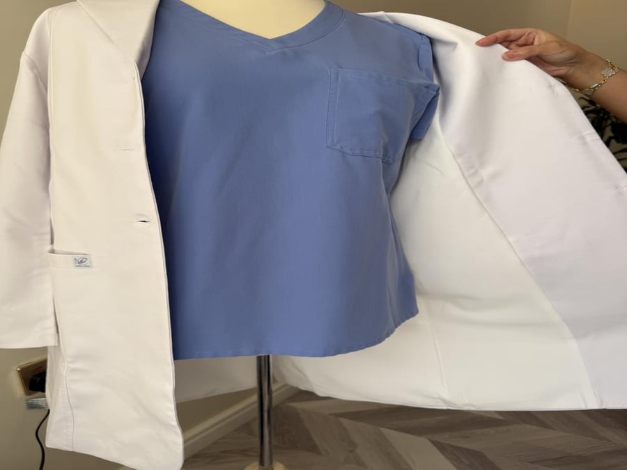 Choco lab coat