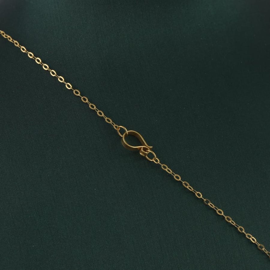 Gold set with olive leaf design and ancient design - 21 karat