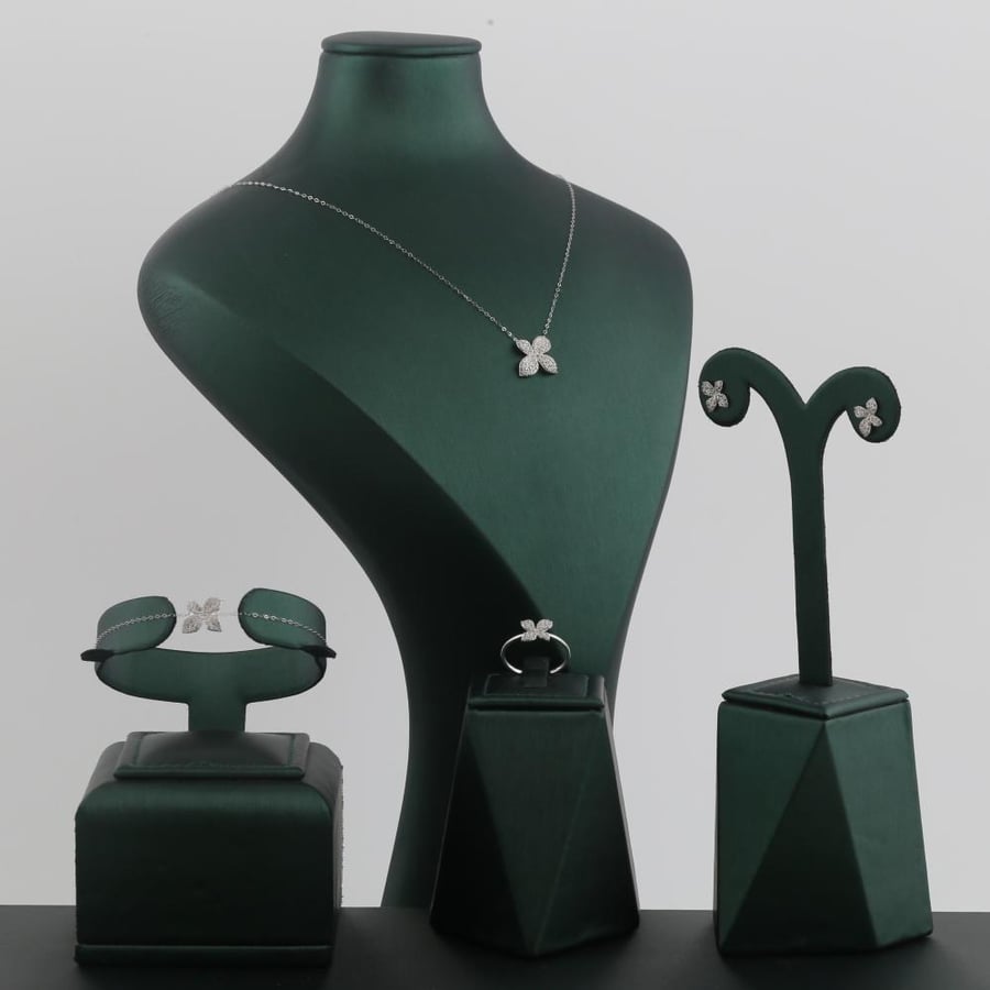 White gold set with Veronica flower design, shiny - 18 karat